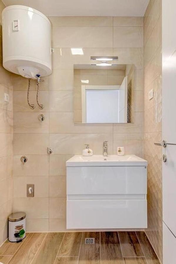 Villa Ivo Promajna Kültér fotó